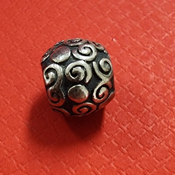 Pandora Silver Swirl spots Dots Charm retired - Picture 1 of 7